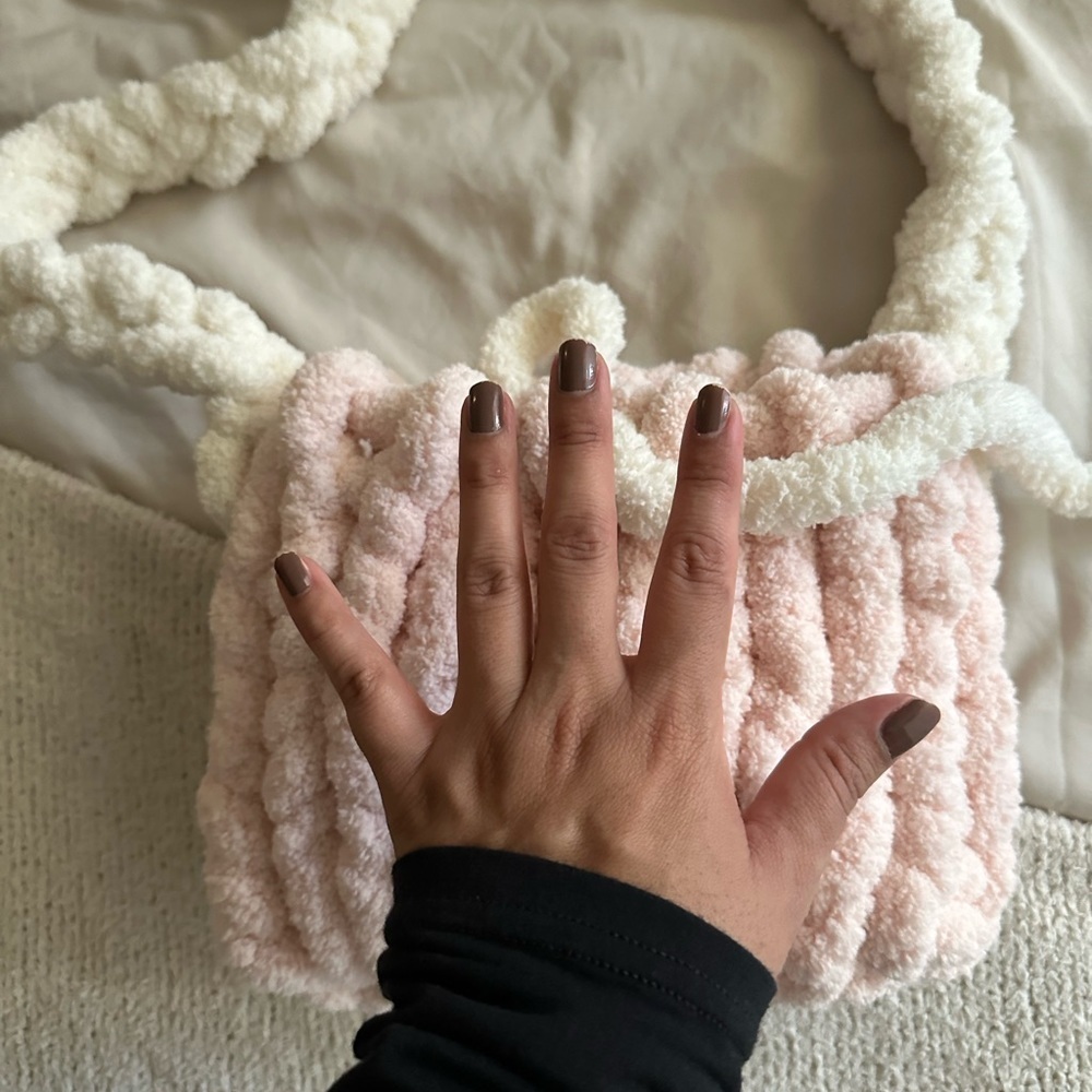 Crochet Finger Knit Cozy Girly Coquette Bow Pink And White Bag Handmade - Picture 5 of 7